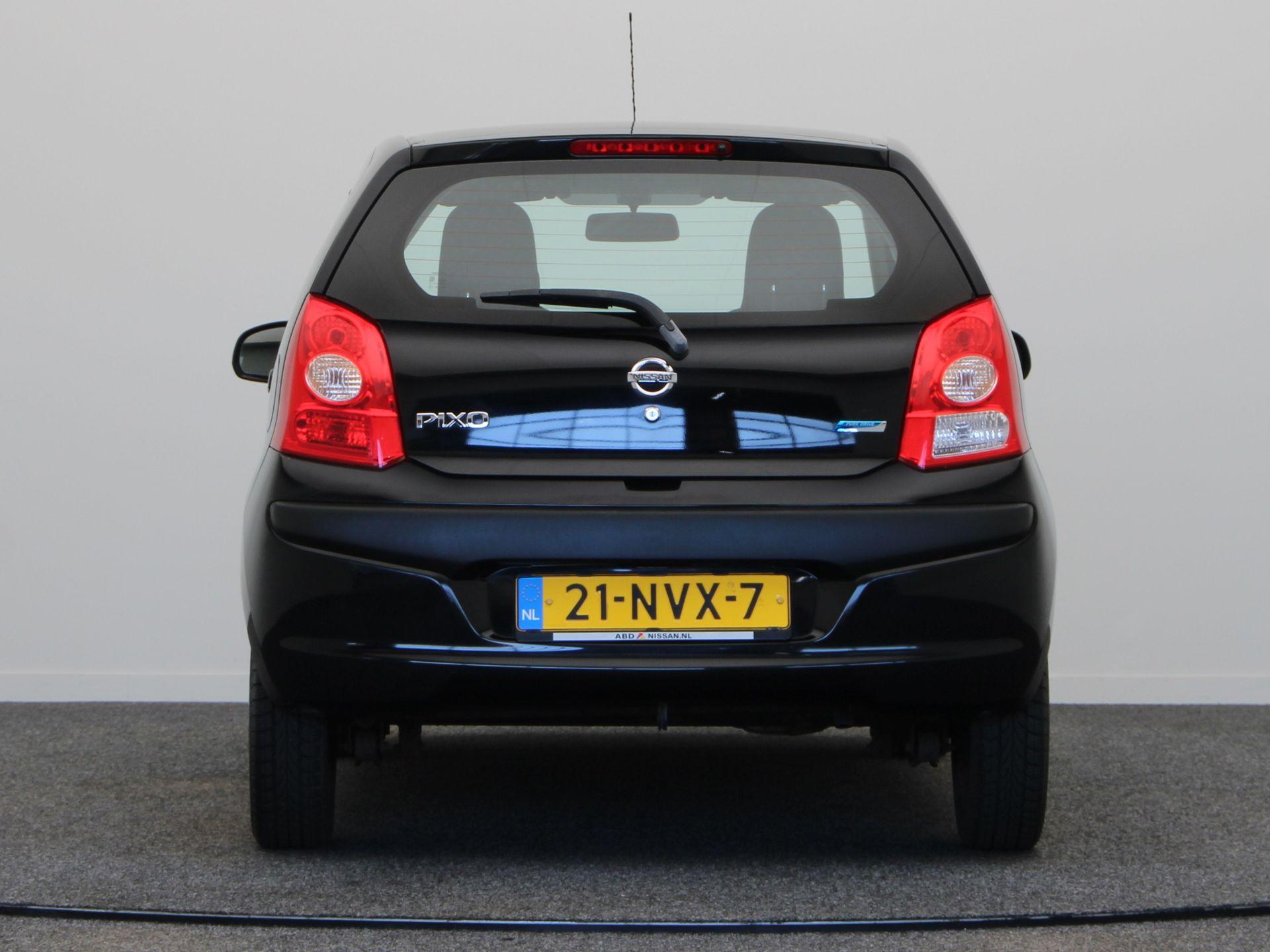 Nissan Pixo