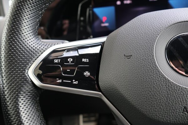 cruise control adaptief met Stop&Go en stuurhulp