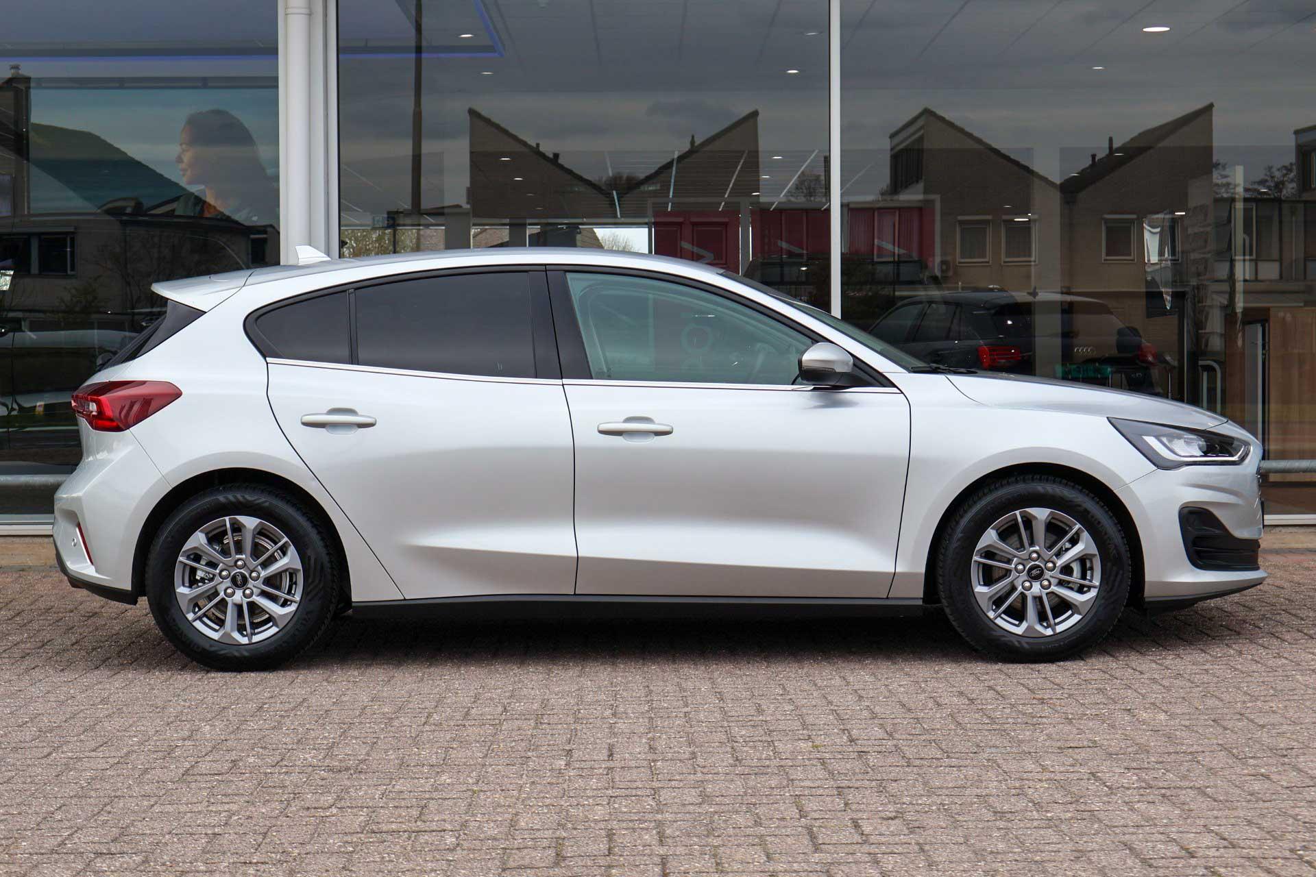 Ford Focus 1.0 EcoBoost 125pk Hybrid Titanium - Afbeelding 3