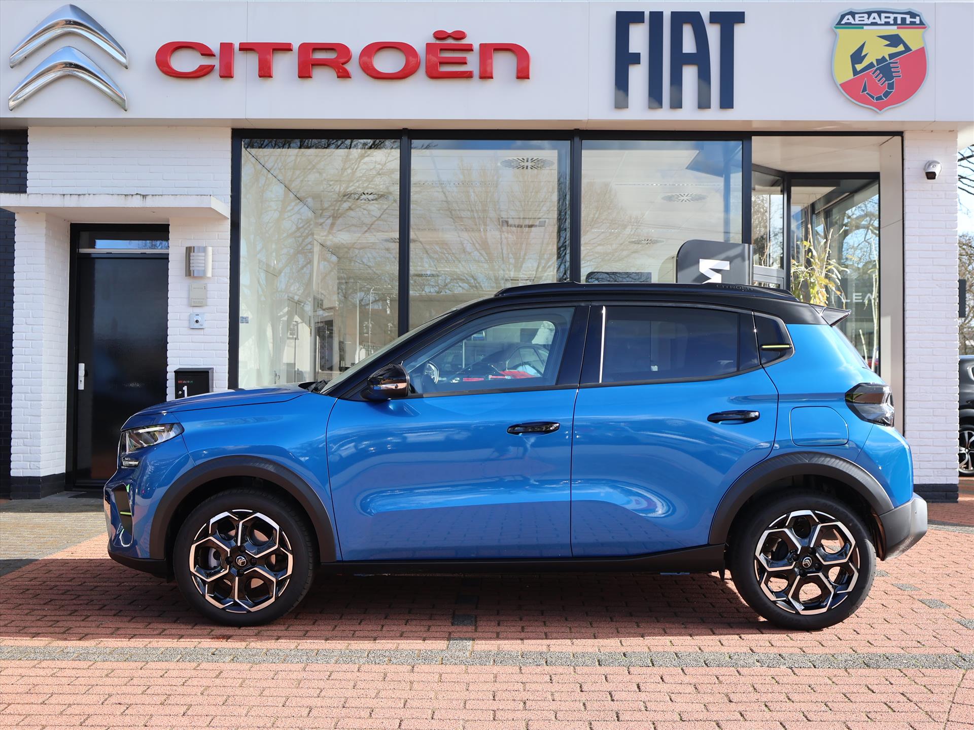 Citroën C3 1.2 Turbo S&S 100PK Max, Rijklaarprijs | Navigatie | Camera | DAB+ | Apple CarPlay & Android Auto | Lichtmetalen wielen - Afbeelding 2