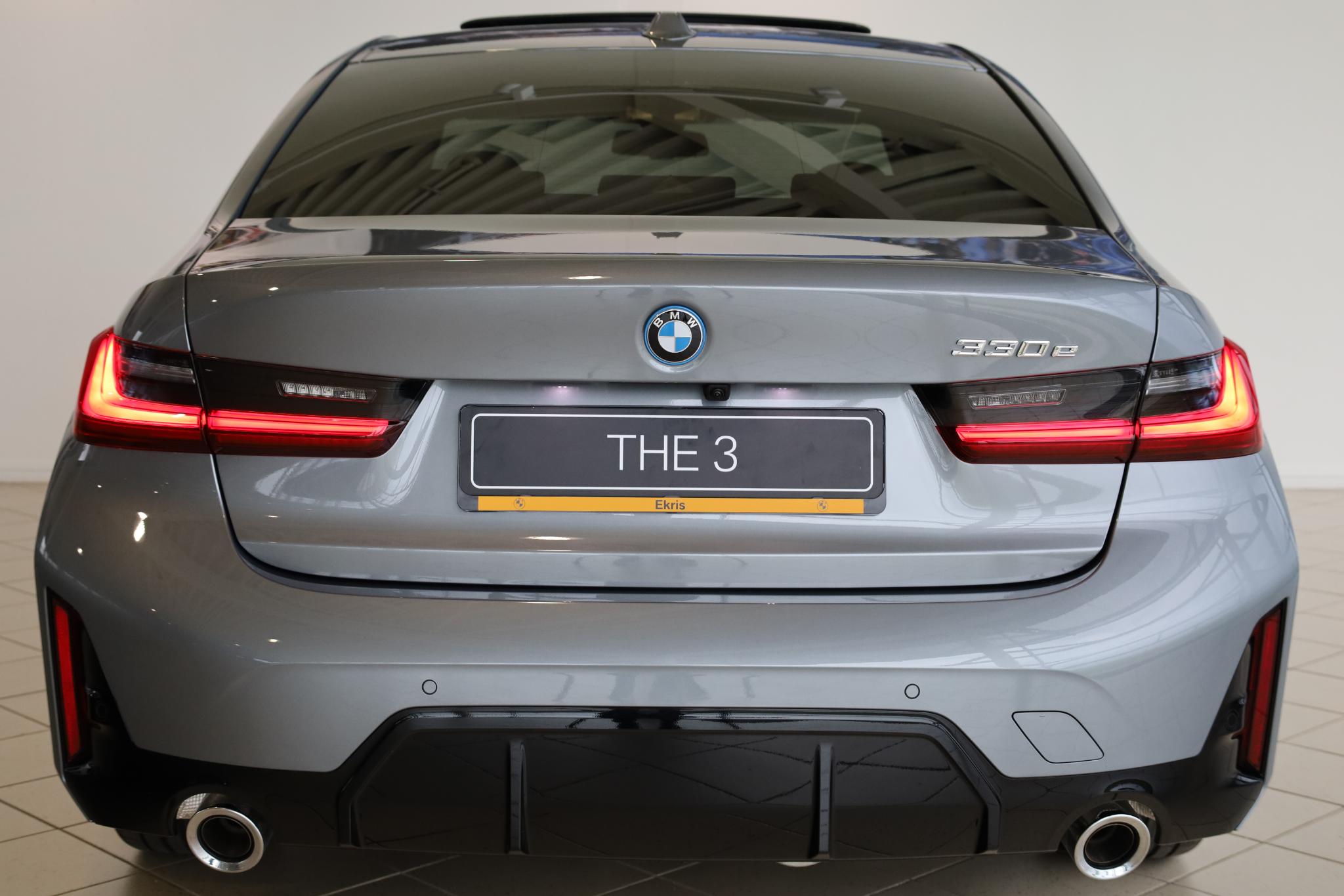 BMW 3 Serie 330e M Sport Edition - Afbeelding 5