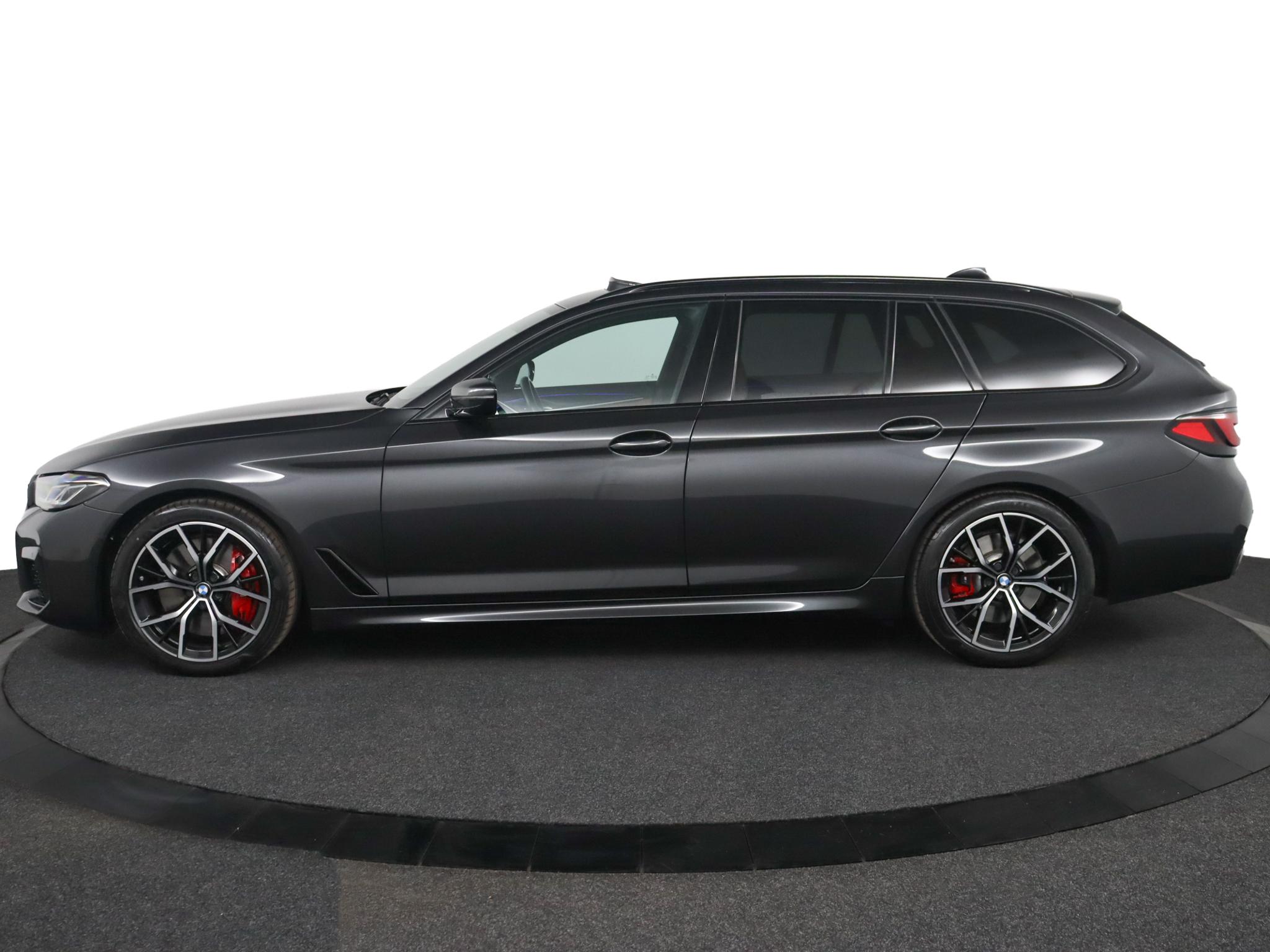 BMW 5-serie Touring 540i xDrive Business Edition Plus - Afbeelding 3
