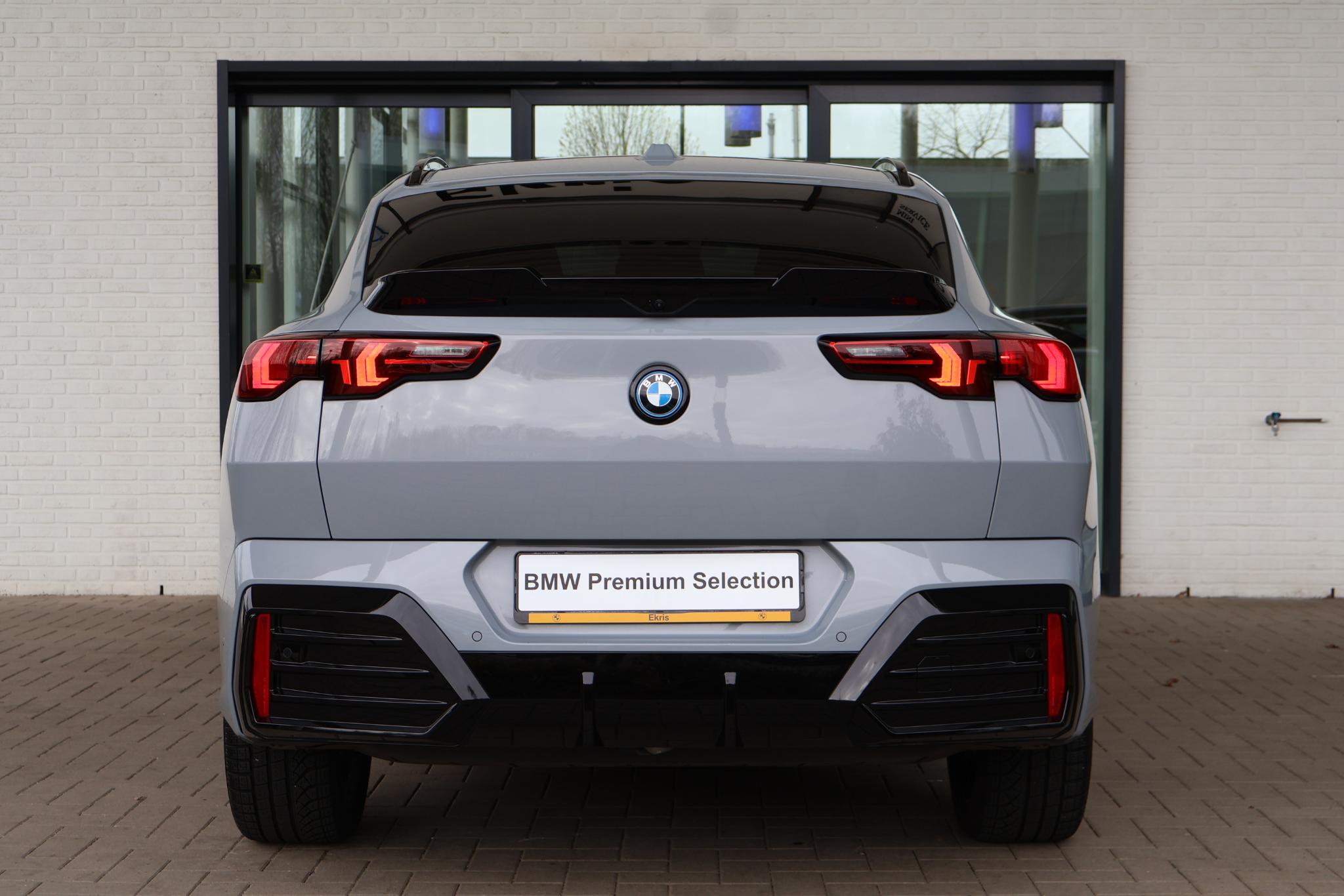 BMW iX2 eDrive20 67 kWh - Afbeelding 4