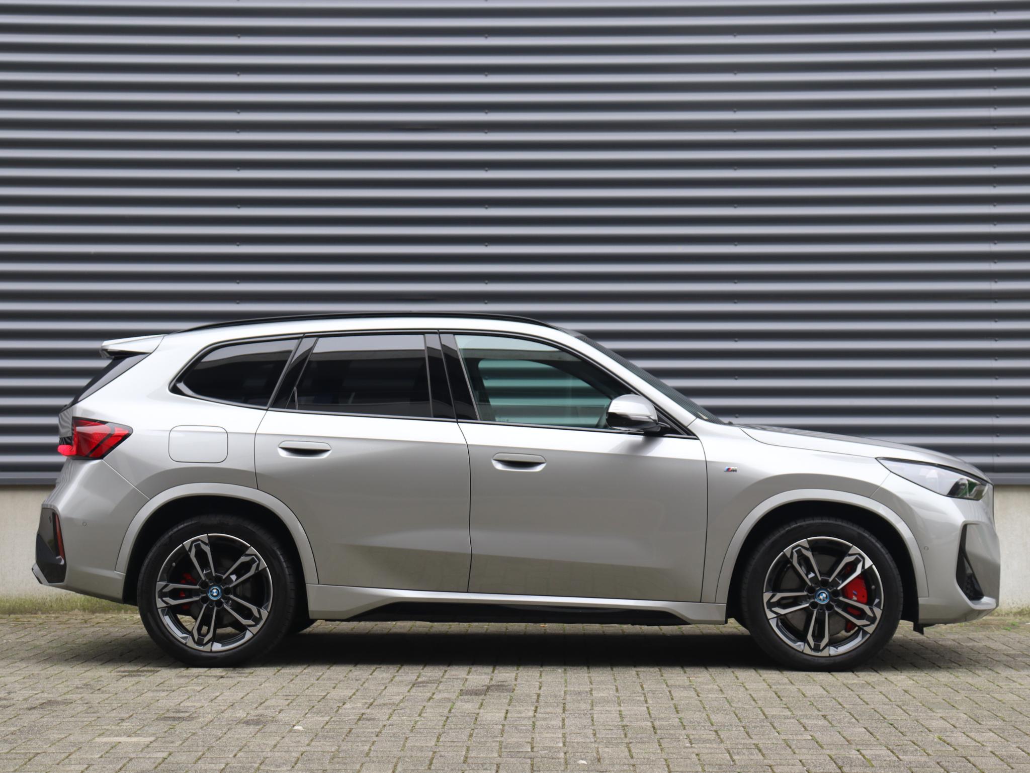 BMW iX1 eDrive20 - Afbeelding 5