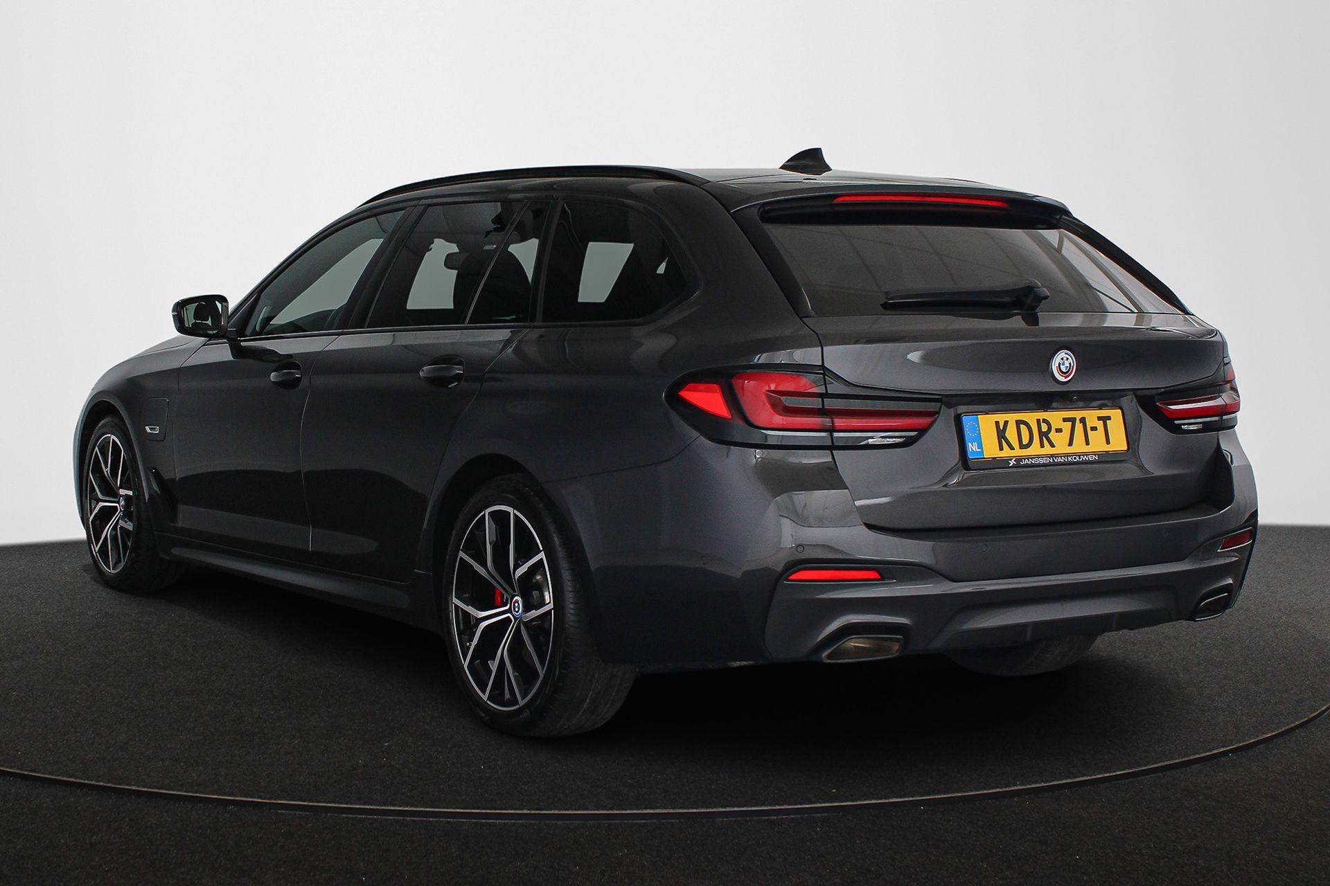 BMW 5 Serie Touring 530e - Afbeelding 4