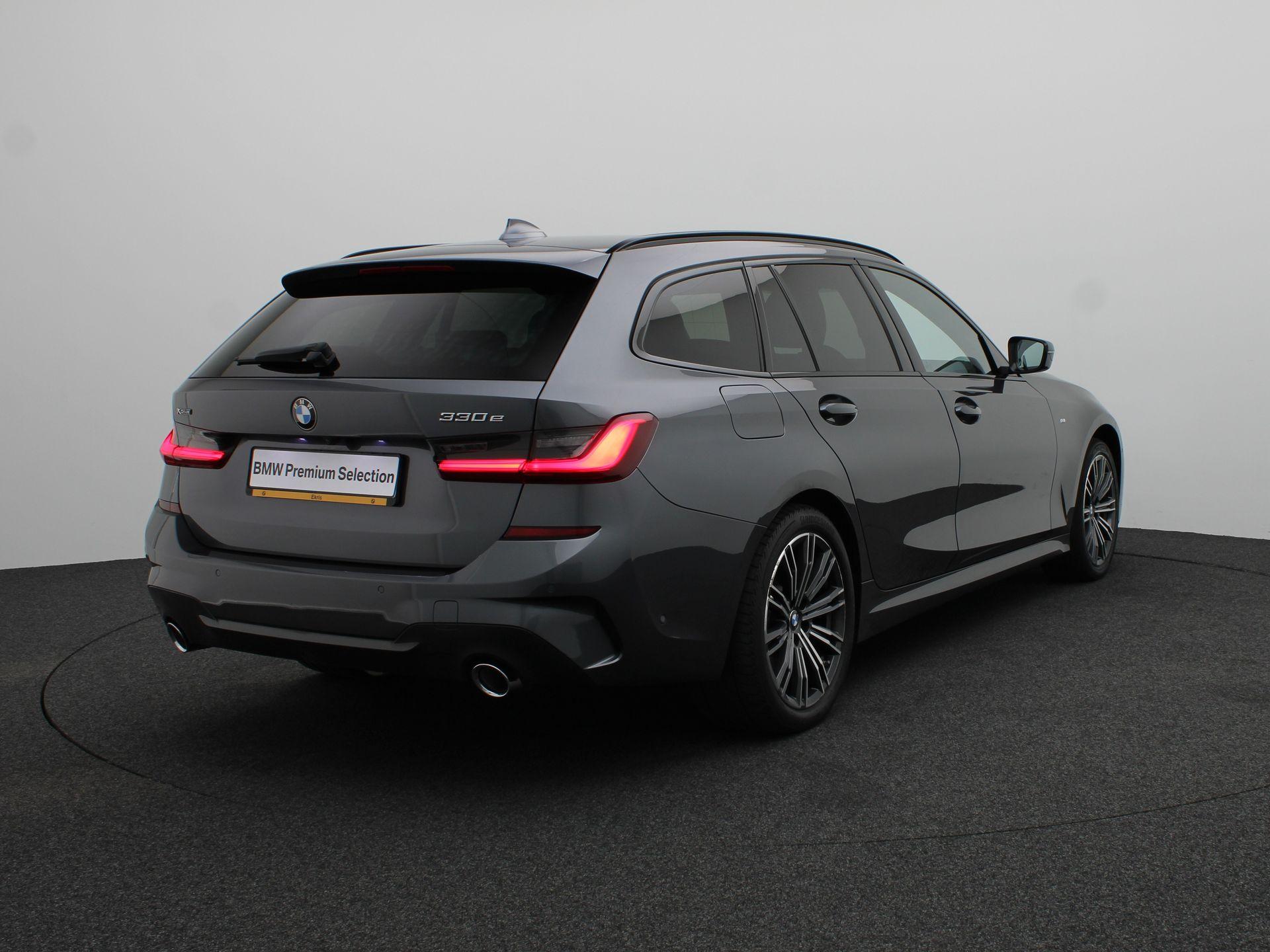 BMW 3 Serie Touring 330e xDrive - Afbeelding 2
