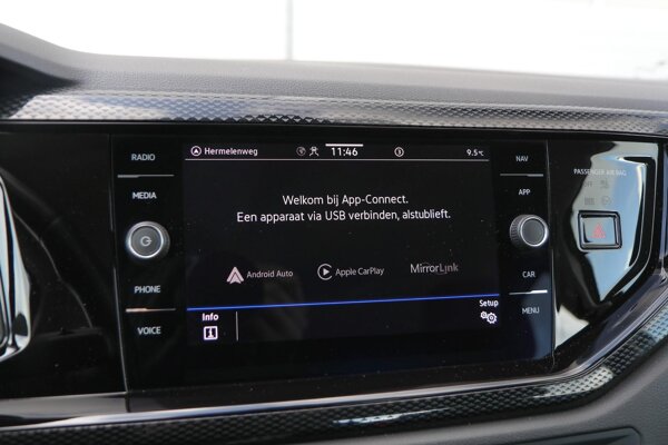 Apple Carplay/Android Auto