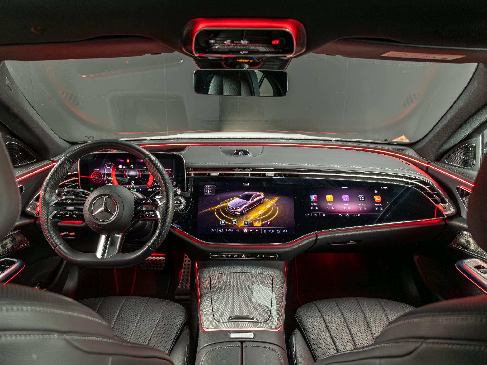 Mercedes-Benz E-Klasse Limousine 400 e 4MATIC AMG Line - Afbeelding 3