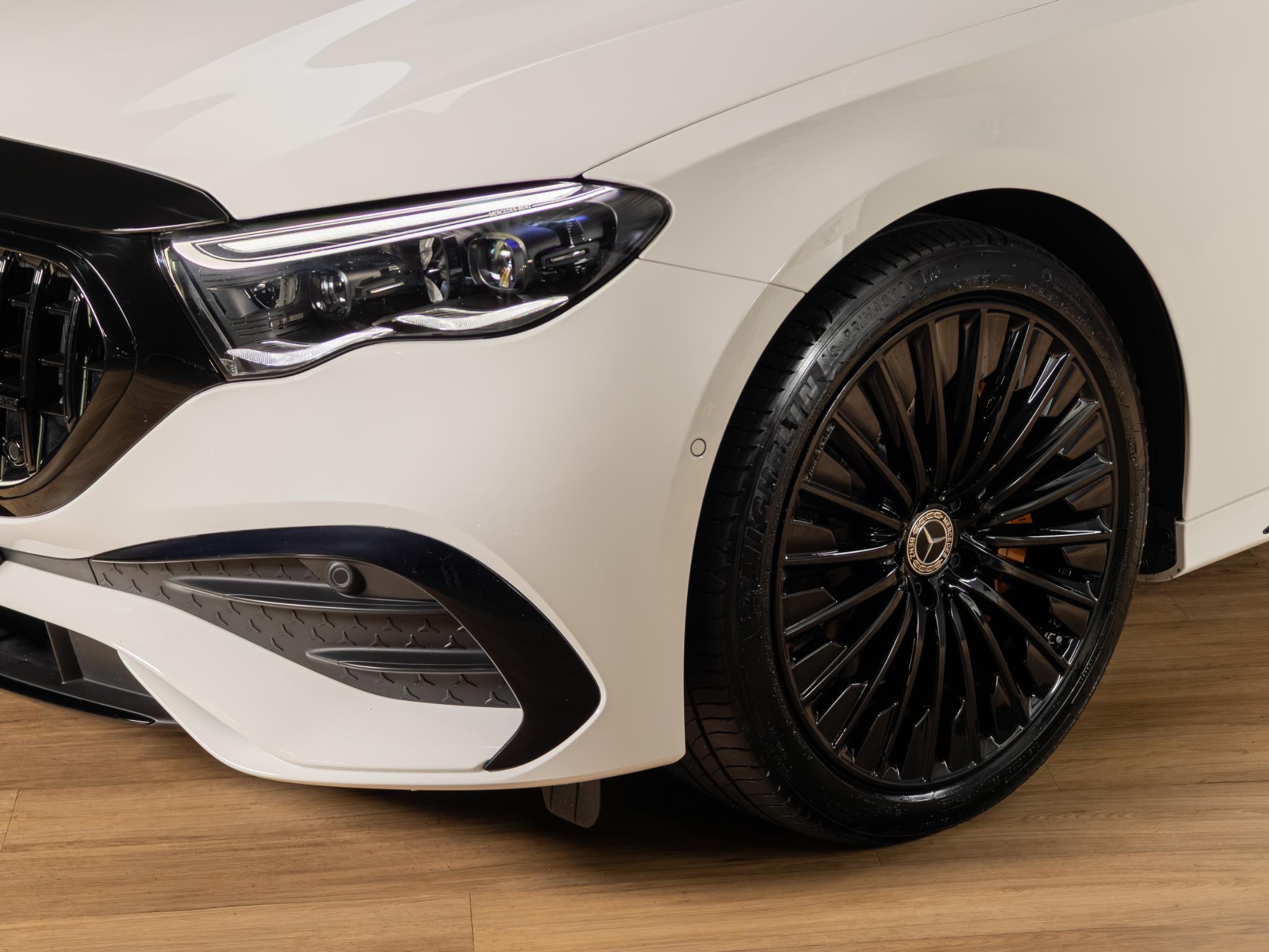 Mercedes-Benz E-Klasse Limousine 400 e 4MATIC AMG Line - Afbeelding 5