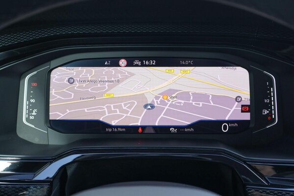 volledig digitaal instrumentenpaneel groot