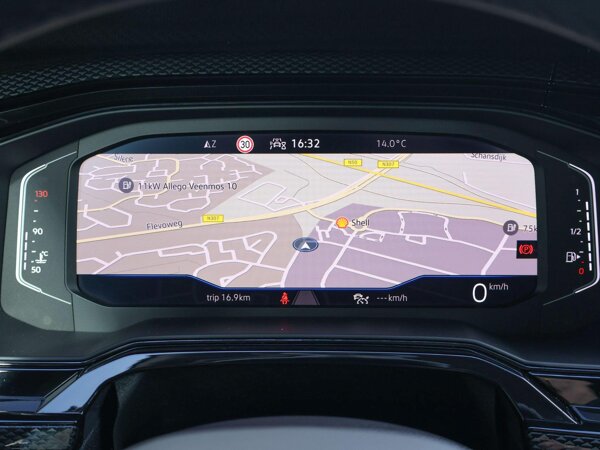 volledig digitaal instrumentenpaneel groot