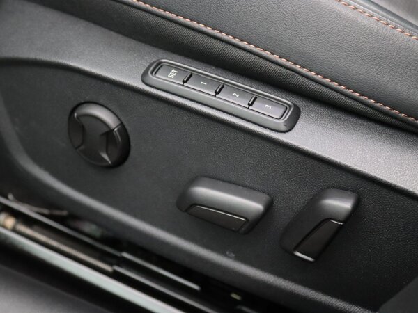 elektrisch verstelb. bestuurdersstoel met geheugen elektrisch verstelb. bestuurdersstoel met geheugen