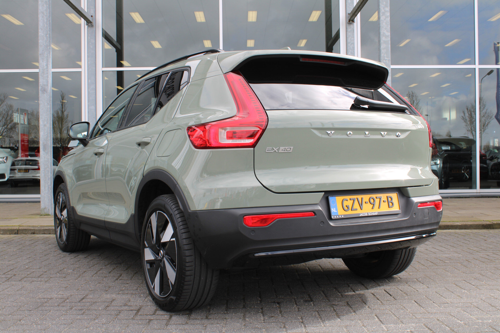 Volvo EX40 Extended Range Plus 82 kWh - Afbeelding 3