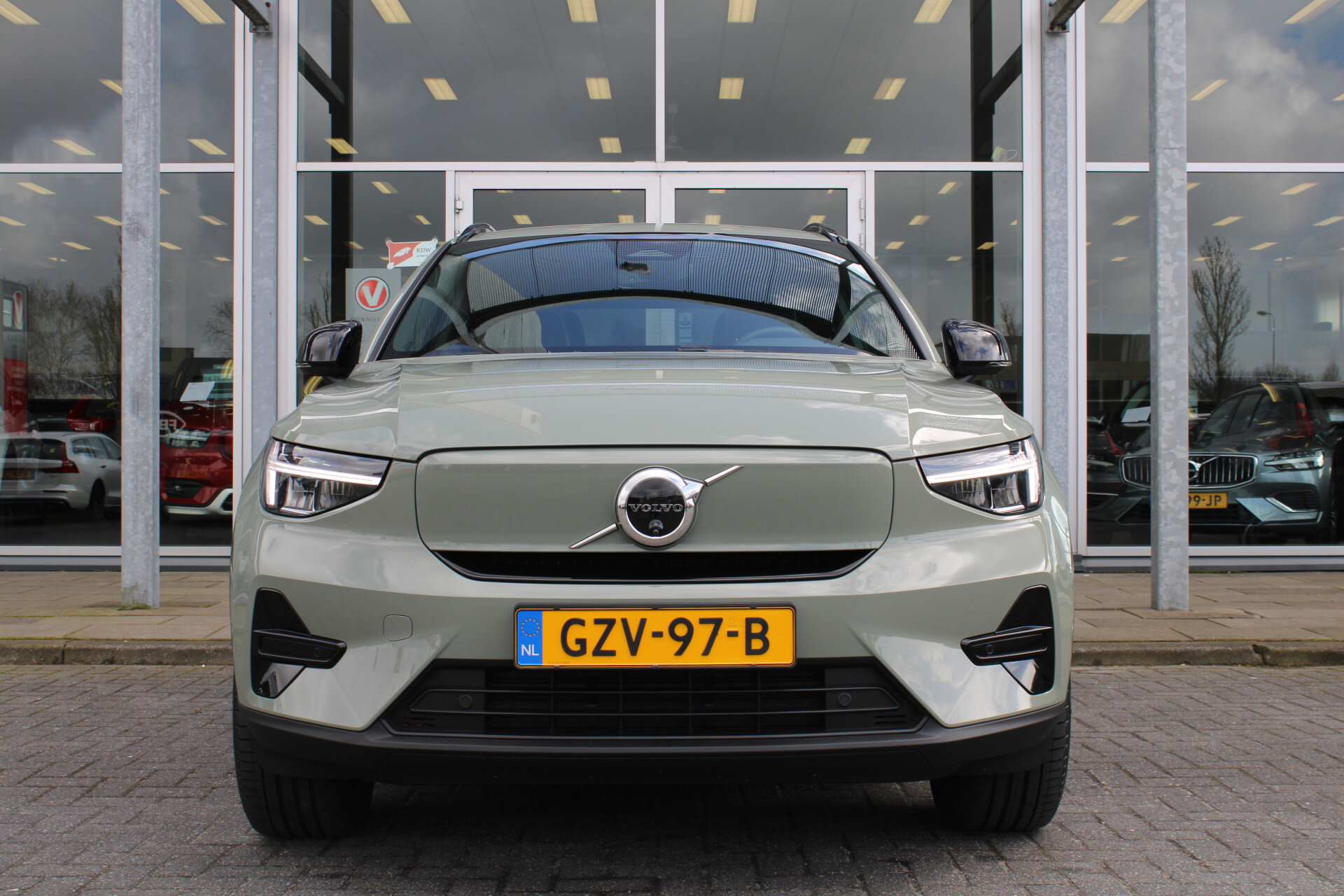 Volvo EX40 Extended Range Plus 82 kWh - Afbeelding 4