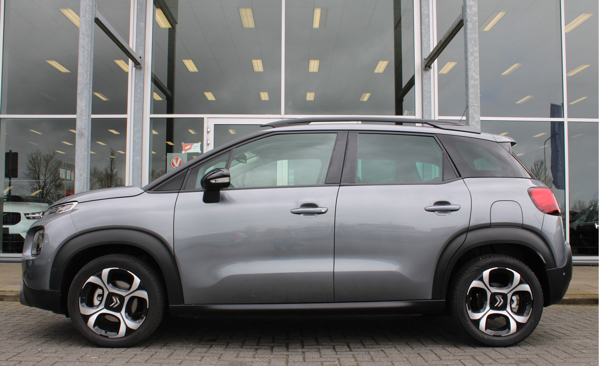 Citroën C3 Aircross Automaat 1.2 PureTech S&S Shine - Afbeelding 2