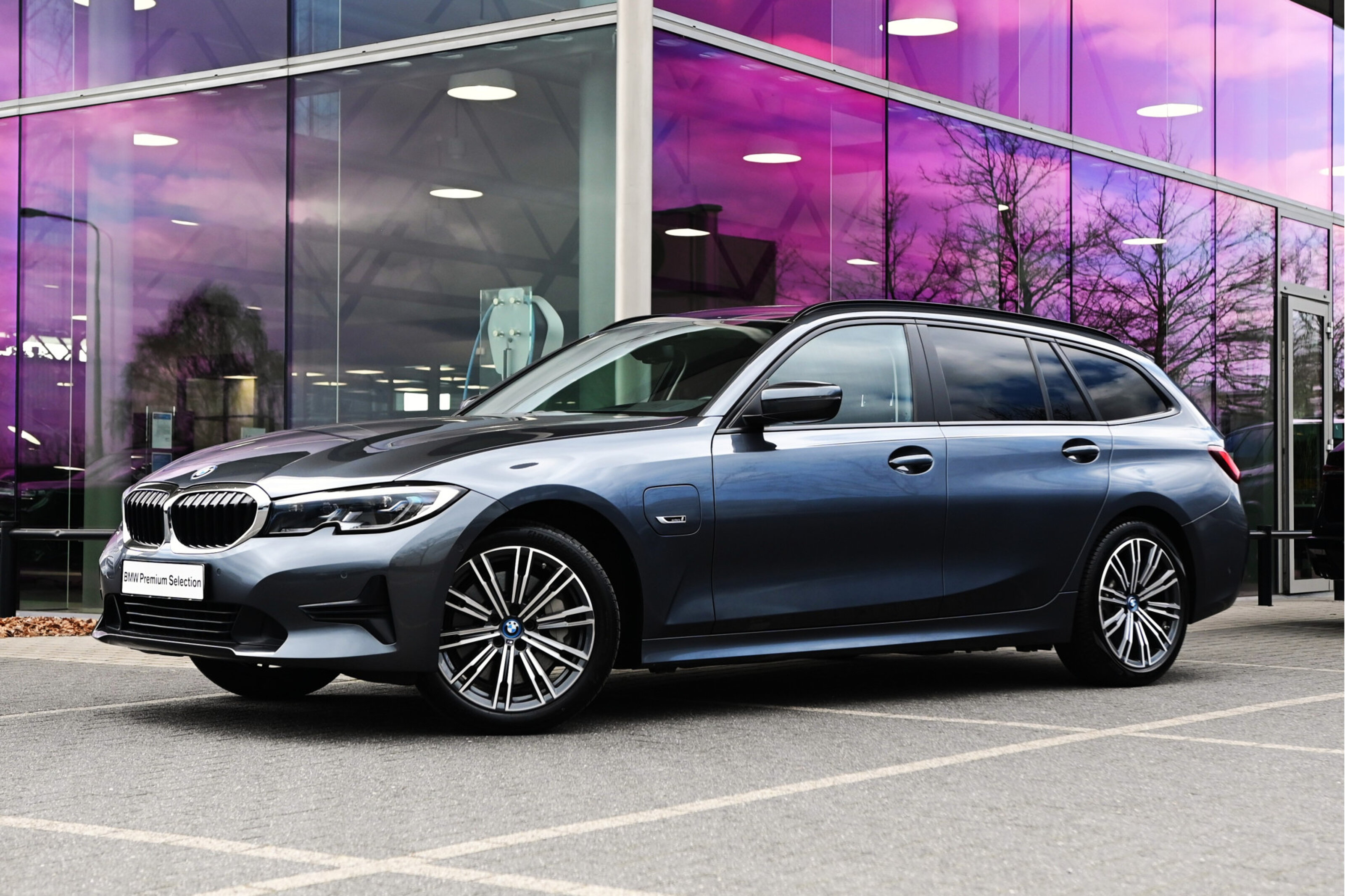 BMW 3 Serie Touring 330e Automaat