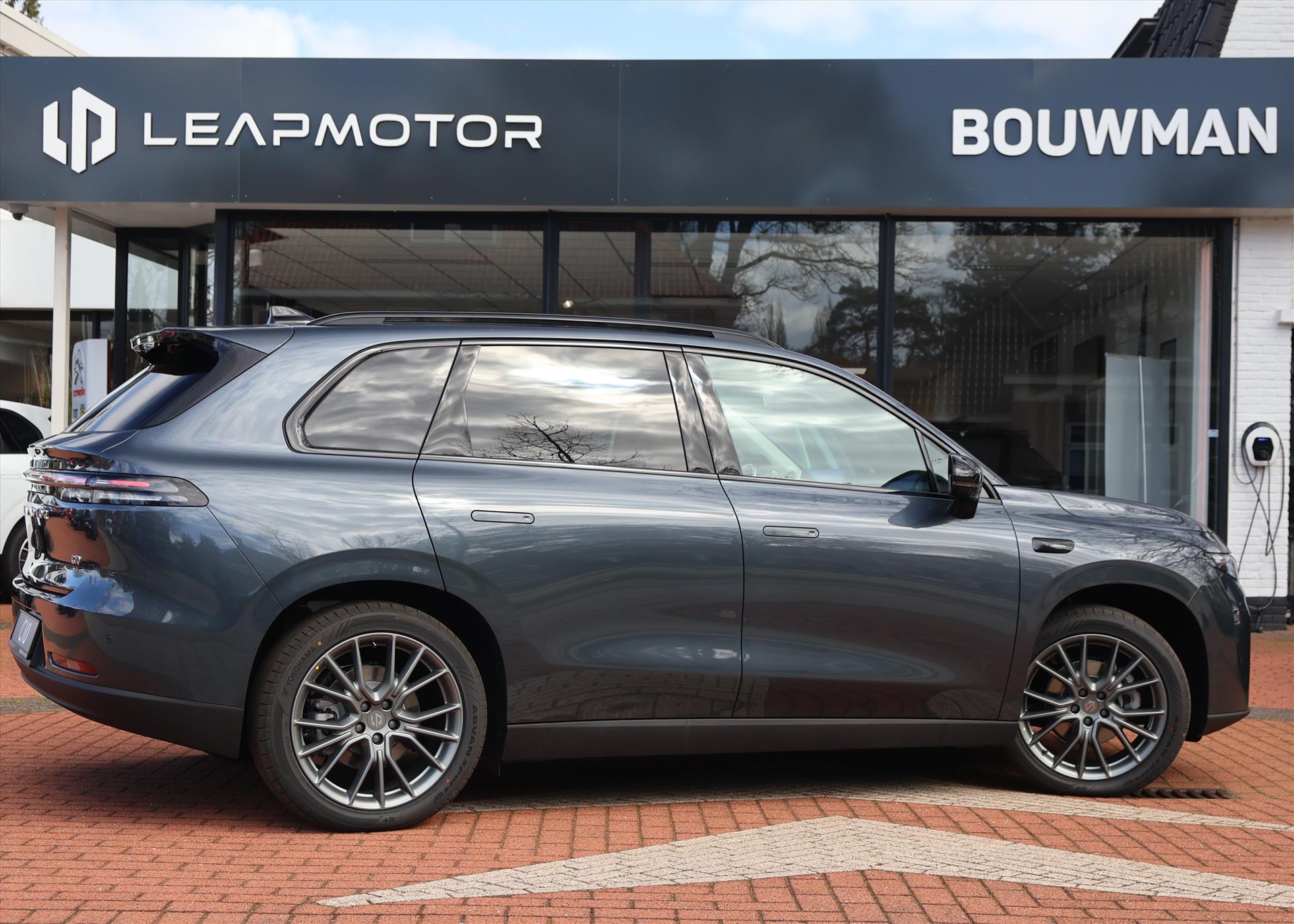 Leapmotor C10 EV ProMax 81,9 kWh 300PK Design, Rijklaarprijs, NIEUW, Rijklaarprijs | Panoramadak | Camera 360 | Adaptieve Cruise Control - Afbeelding 5