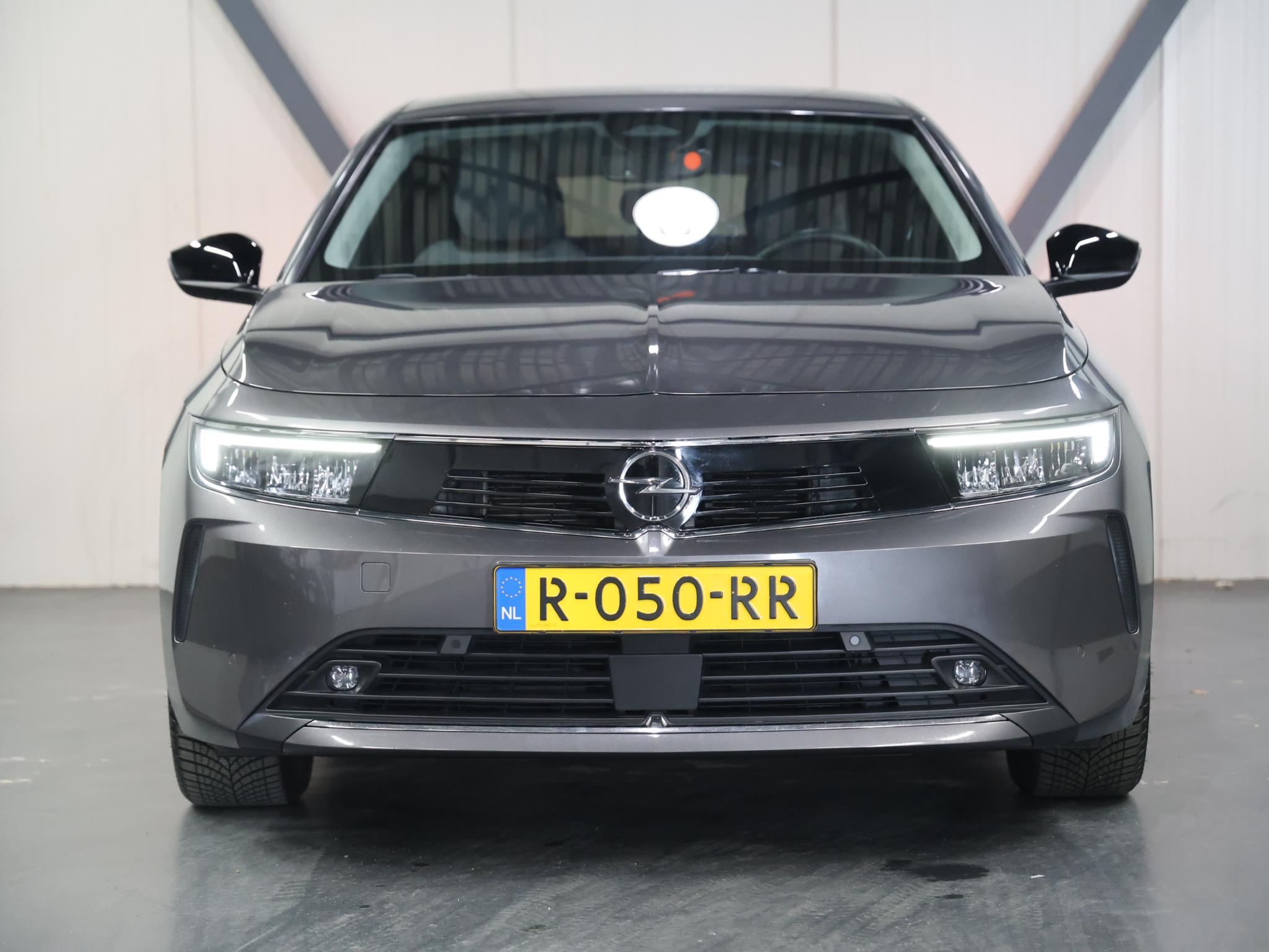 Opel Astra 180PK Hybrid Business Edition - Afbeelding 4