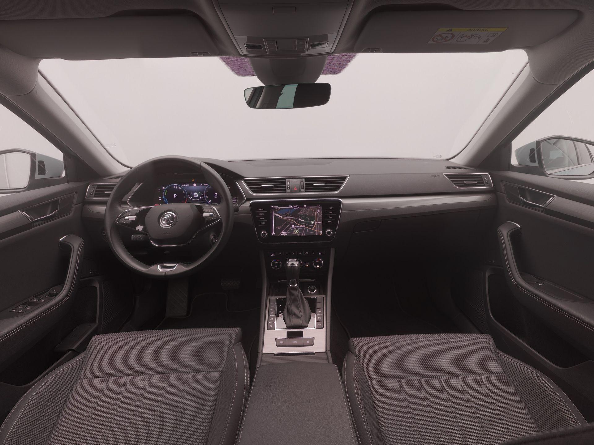 Škoda Superb Combi 1.4 TSI 218pk iV Style - Afbeelding 4