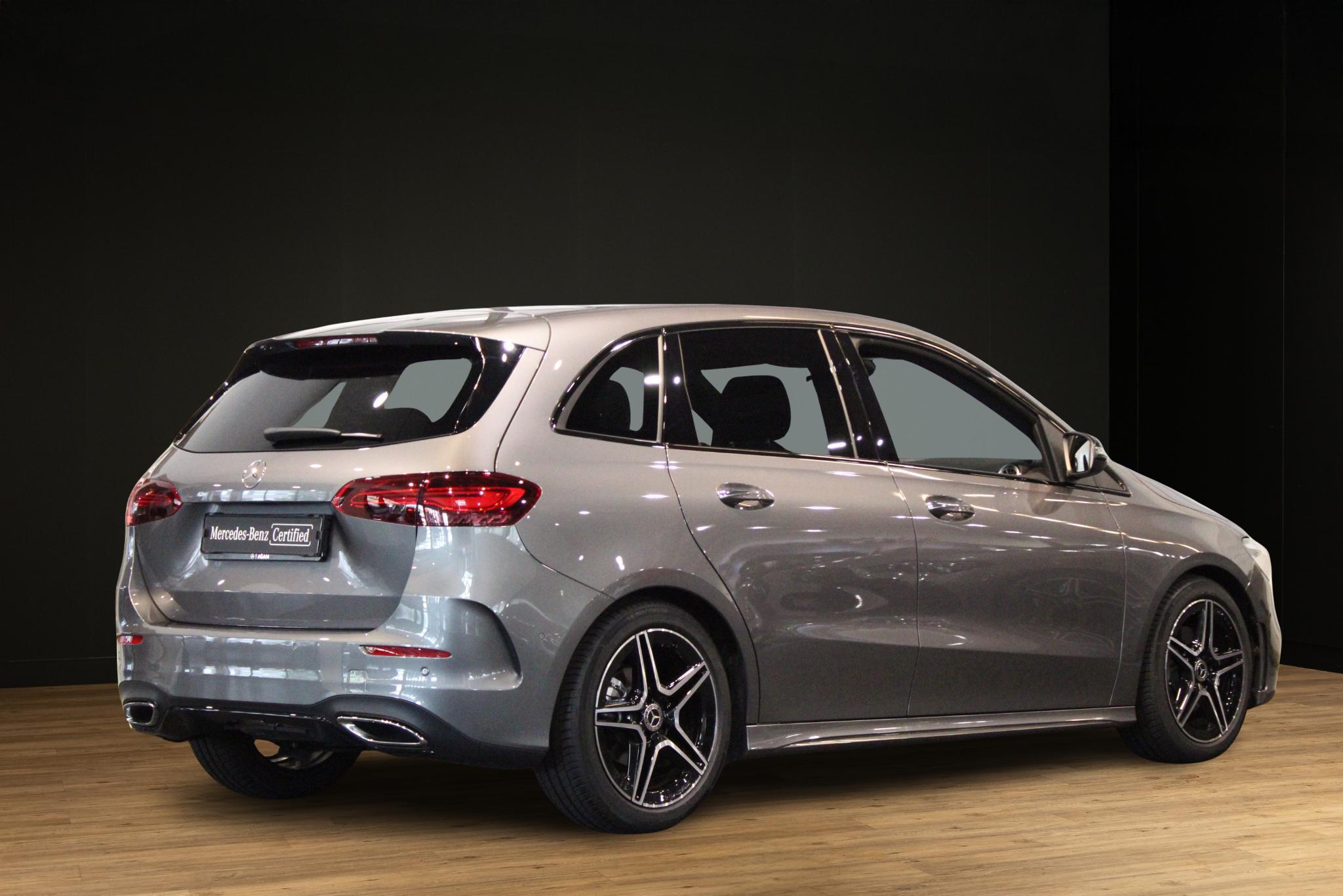 Mercedes-Benz B-Klasse 180 AMG Line - Afbeelding 2