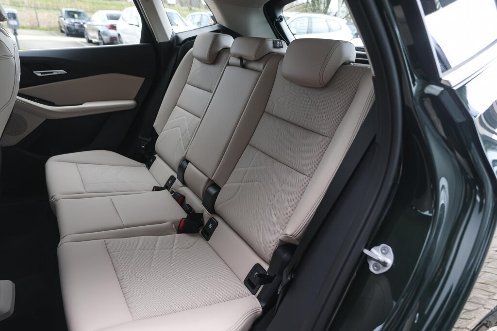 BMW 2 Serie 11
