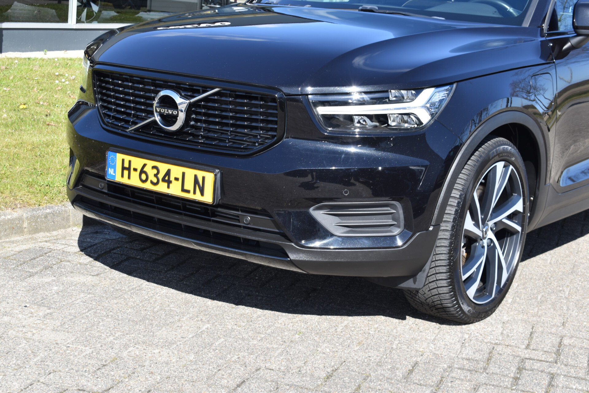 Volvo XC40 T5 262PK Twin Engine R-Design - Afbeelding 4