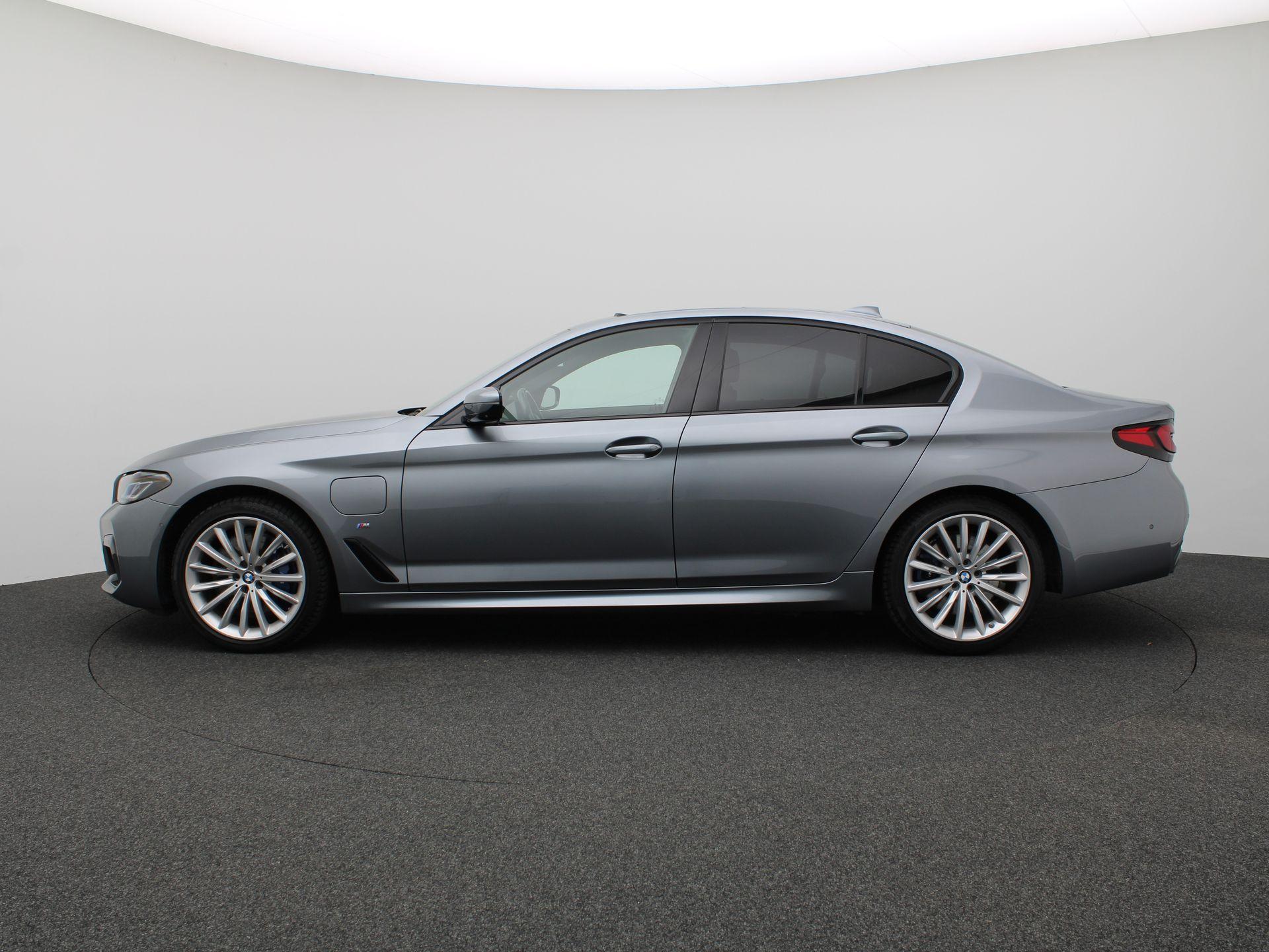BMW 5-serie 545e xDrive High Executive 394PK Aut. - Afbeelding 3