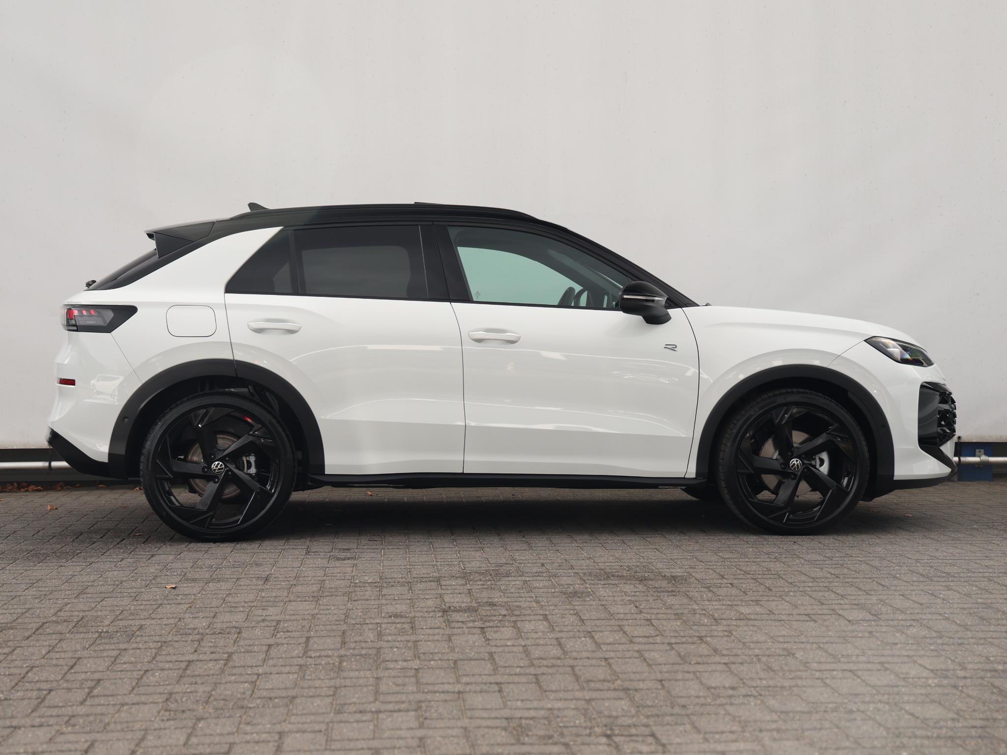 Volkswagen T-Roc R-Line First Edition 1.5 eTSI 150 PK DSG - Afbeelding 2