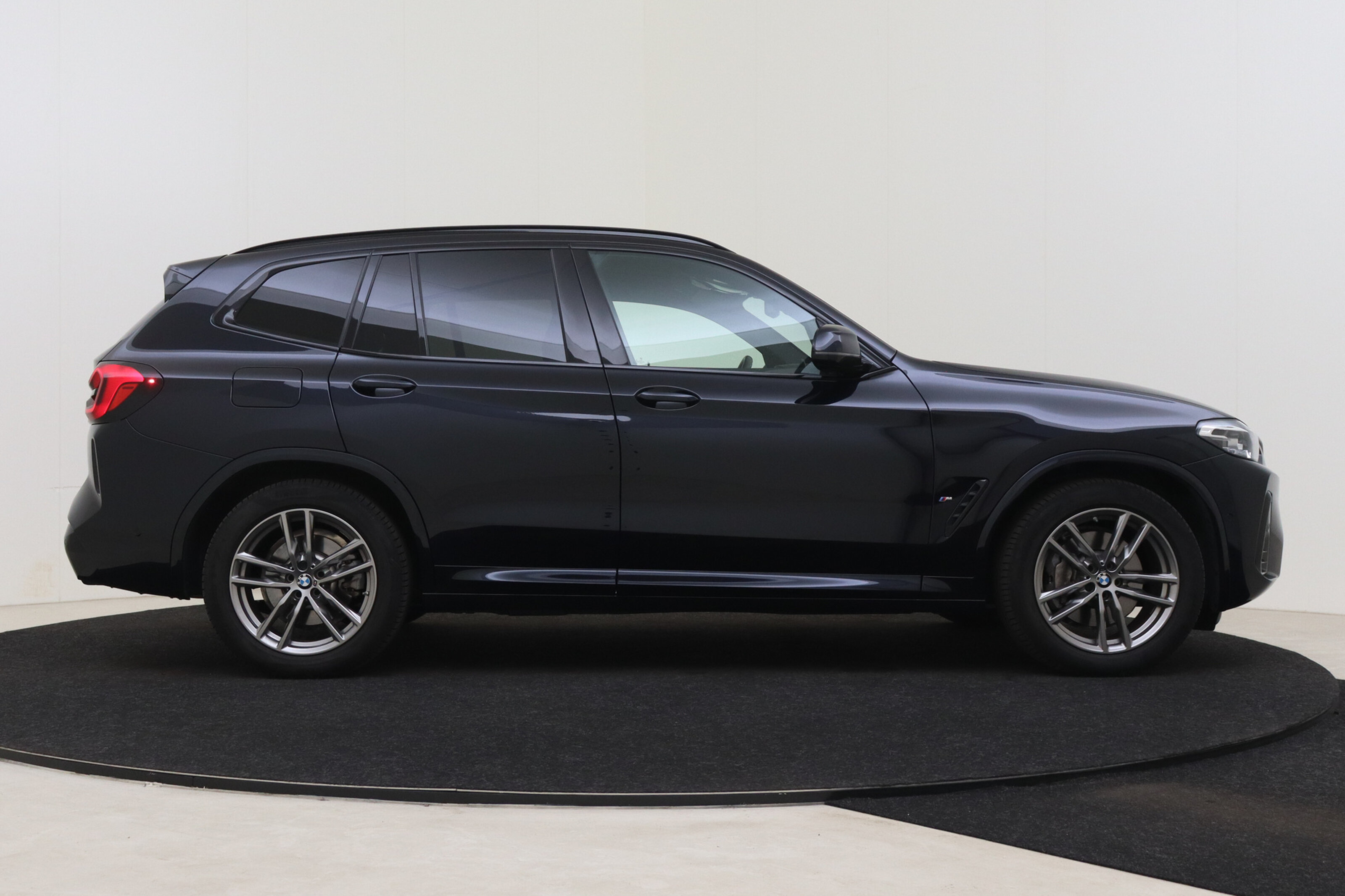 BMW X3 7