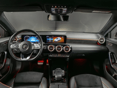 Mercedes-Benz A-Klasse Hatchback 180 AMG Line - Afbeelding 3