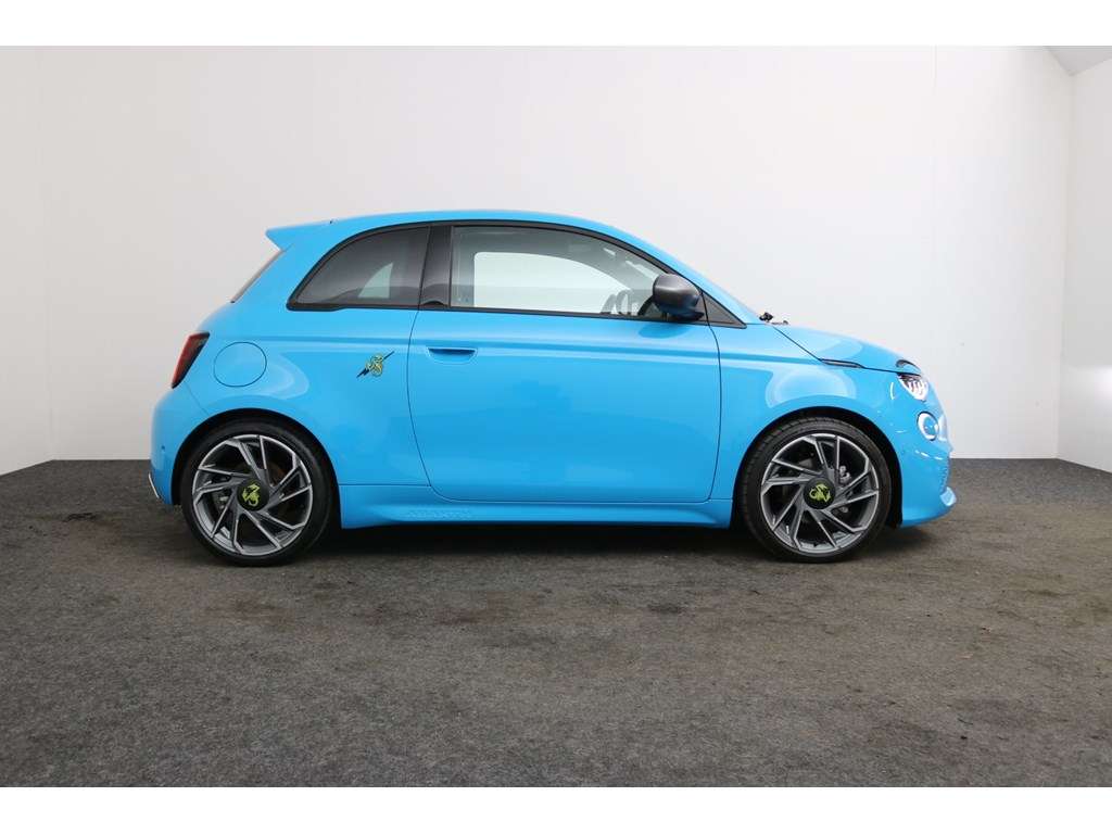 Abarth 500e NEW E *DAB*GPS*CAPLAY*CAMERA SENSOREN* - Image 3