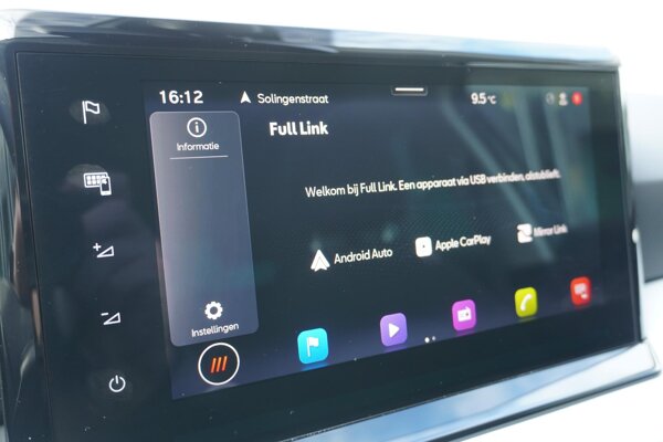 Apple Carplay/Android Auto