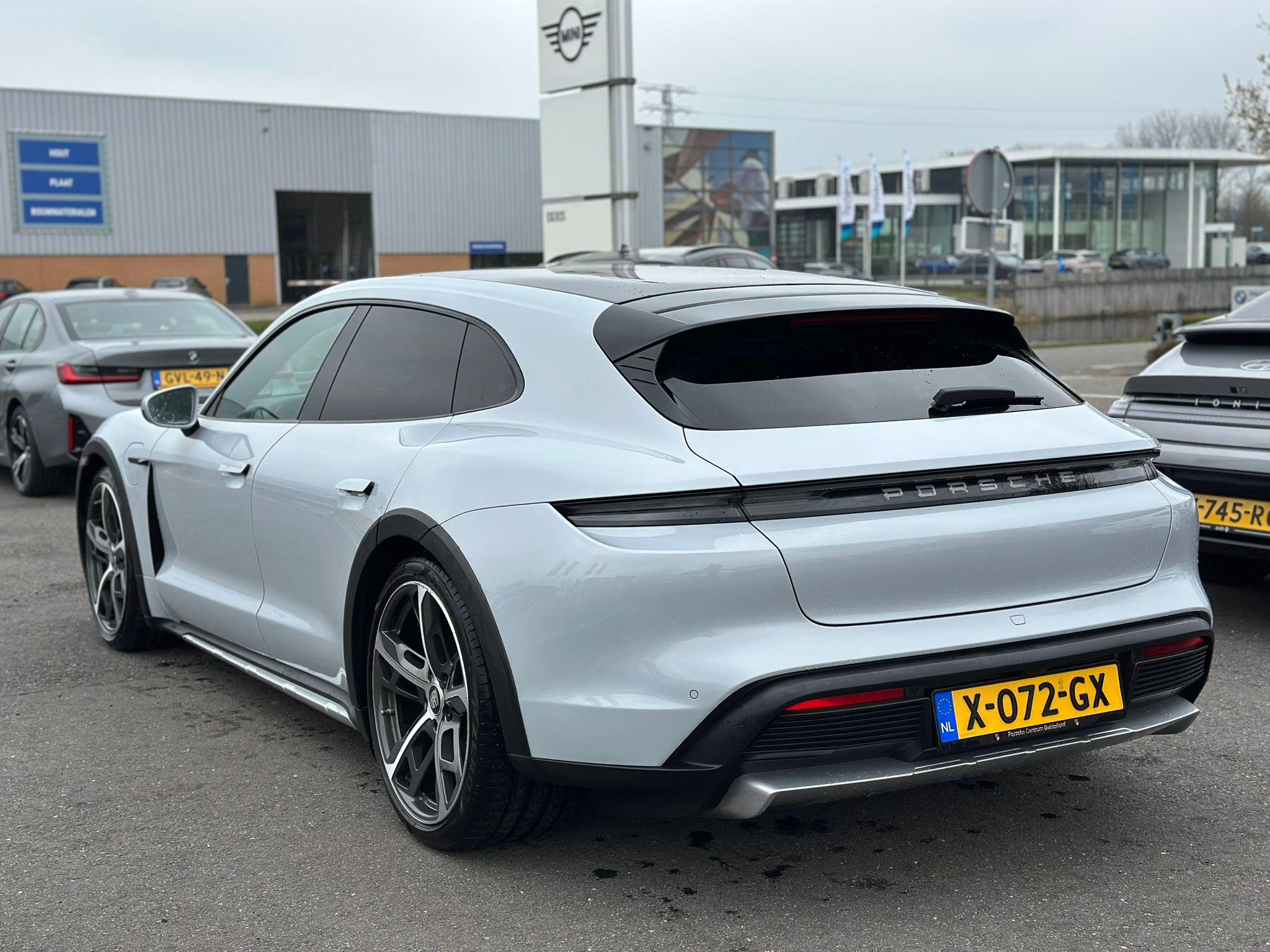 Porsche Taycan Cross Turismo 4S 93 kWh - Afbeelding 3