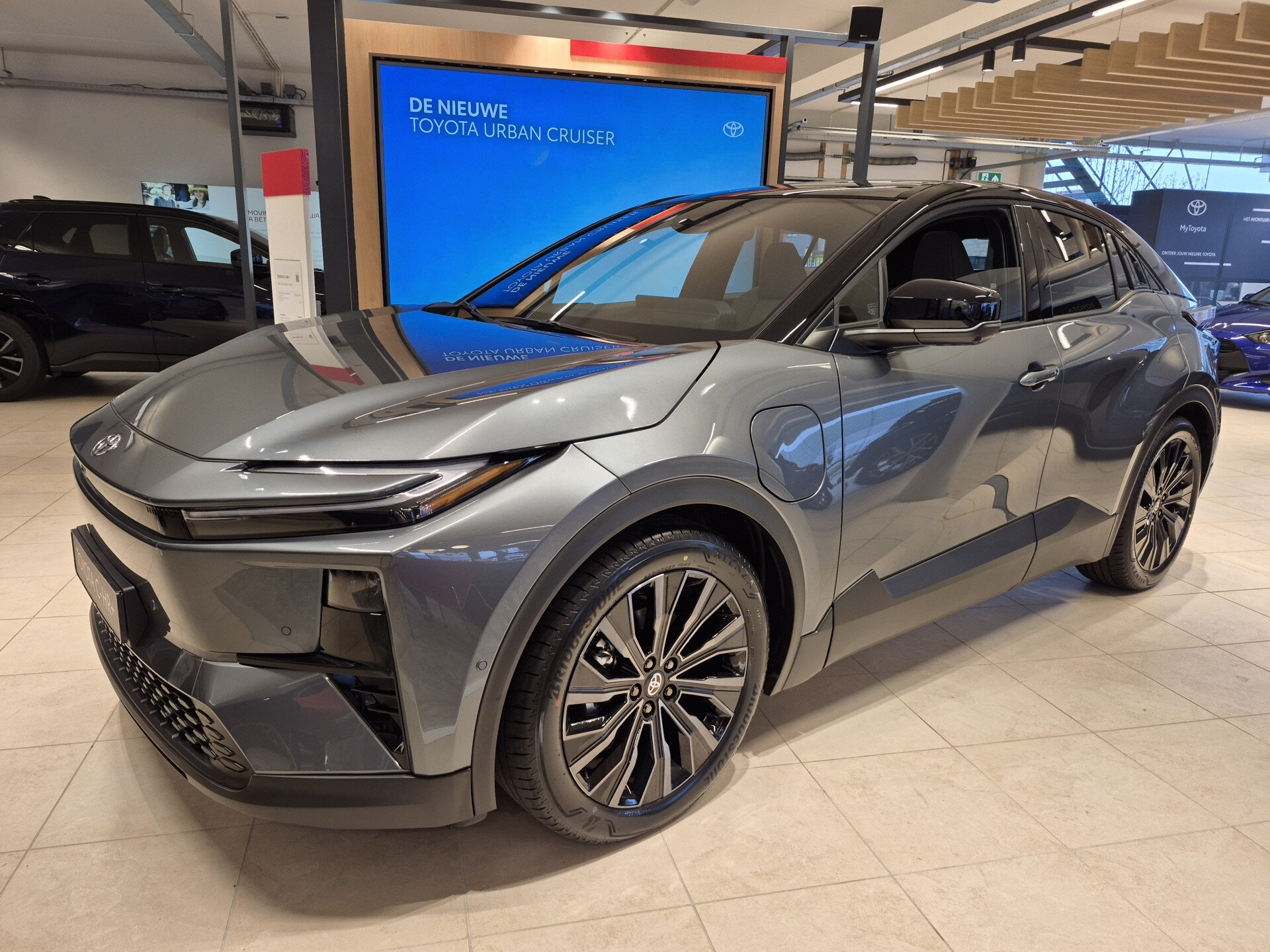Toyota C-HR+ Executive AWD 77 kWh