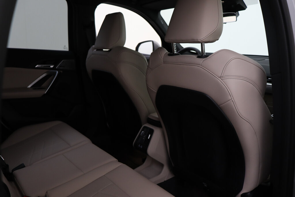 BMW X1 21