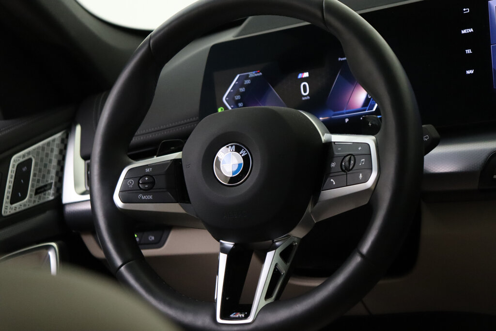 BMW X1 25