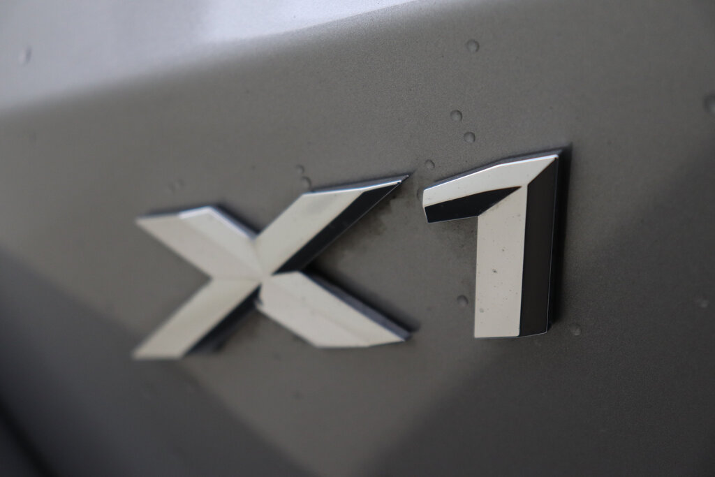 BMW X1 52