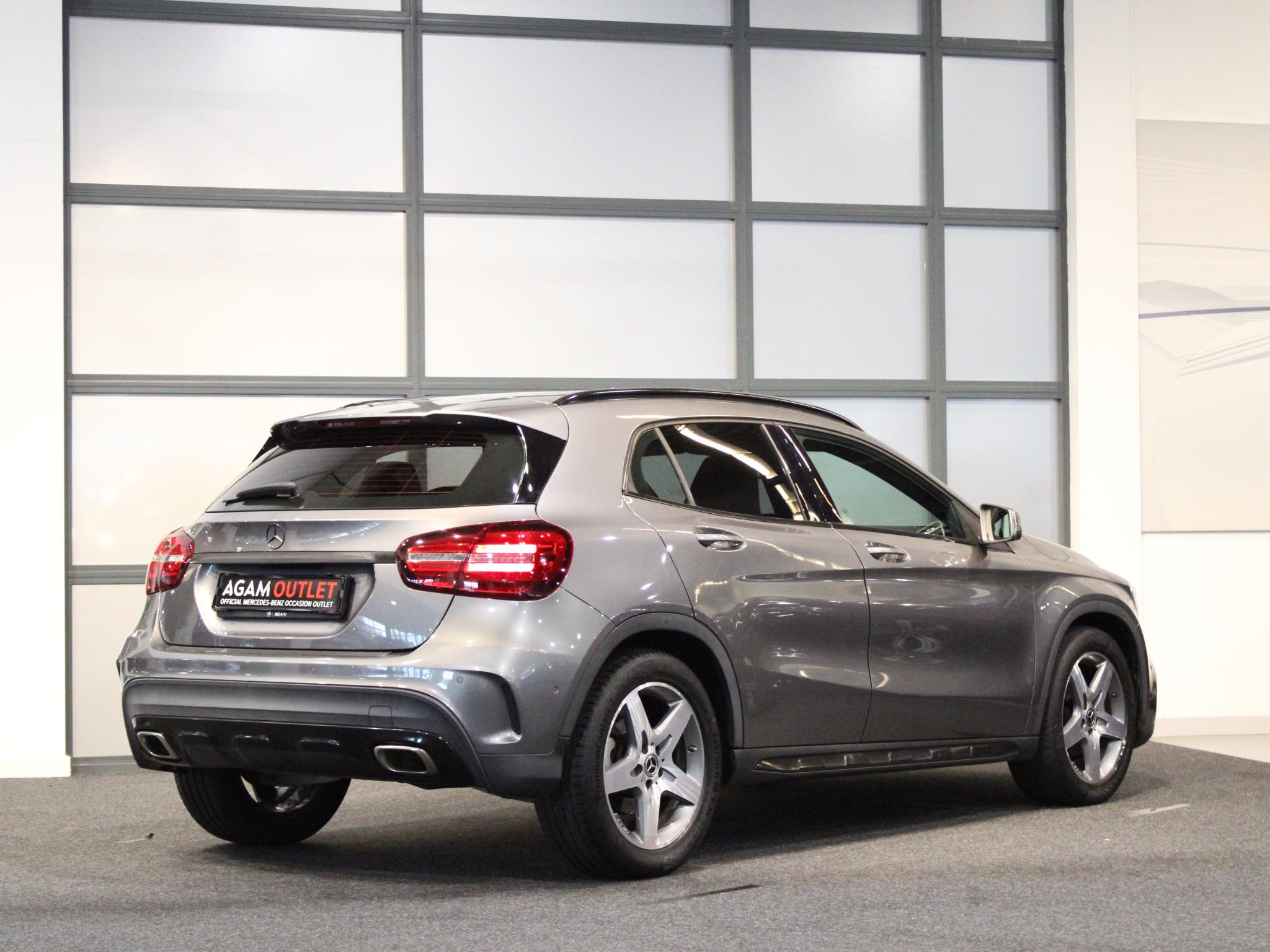 Mercedes-Benz GLA 180 Business Solution AMG - Afbeelding 2