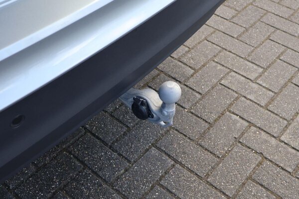 trekhaak elektrisch uitklapbaar