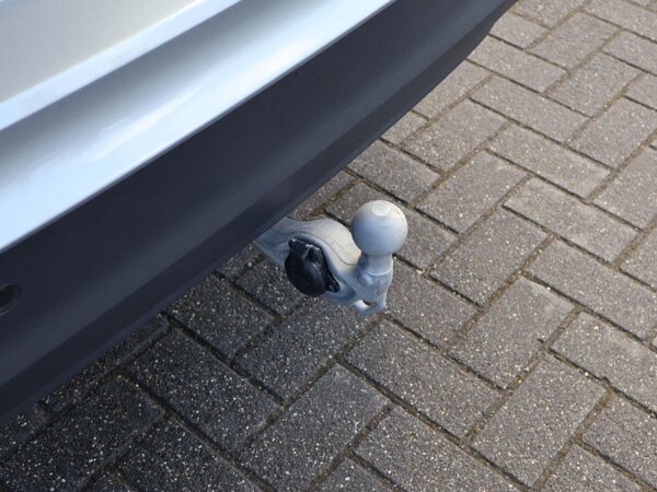 trekhaak elektrisch uitklapbaar