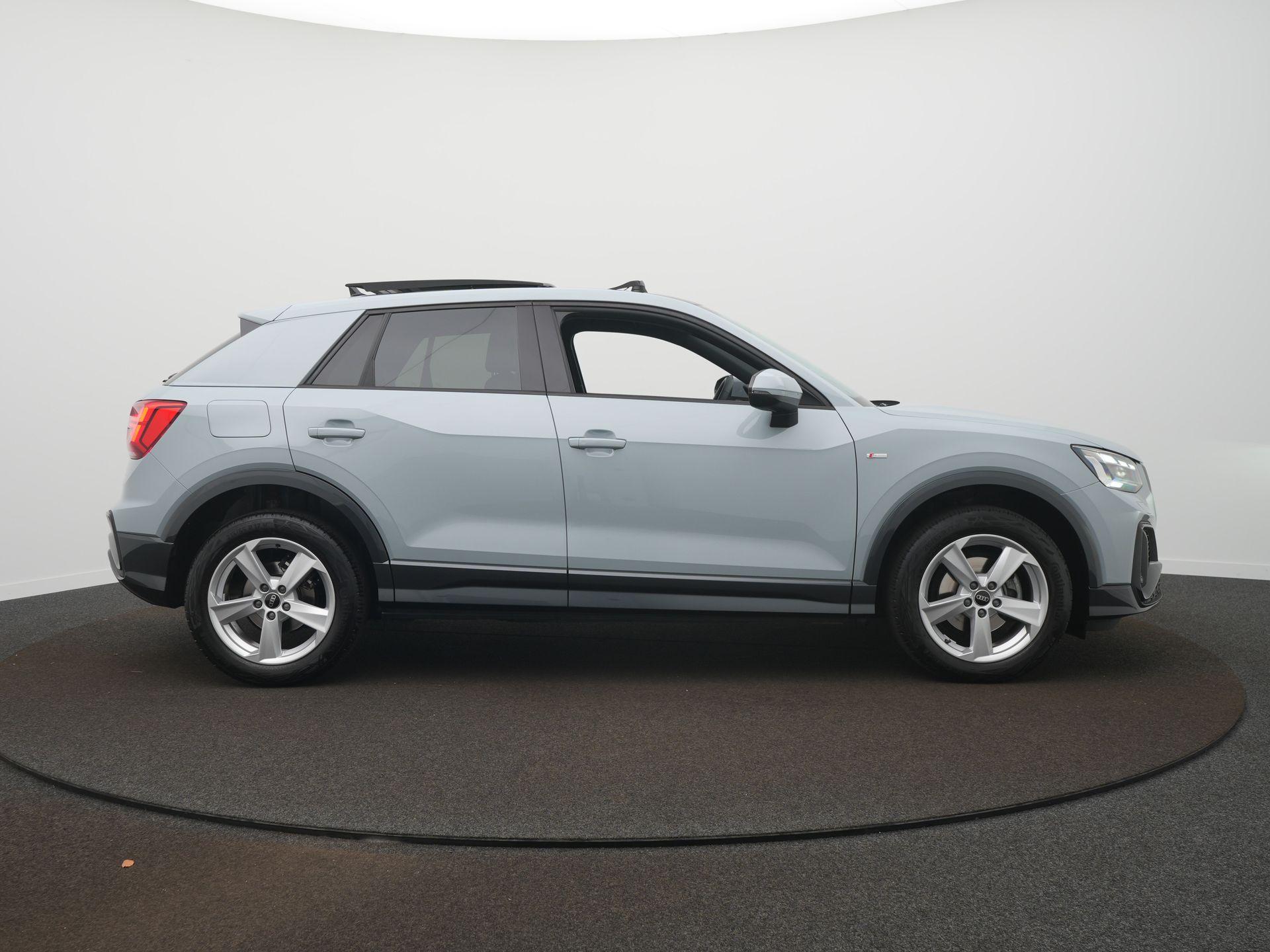 Audi Q2 35 TFSI S Edition - Afbeelding 4