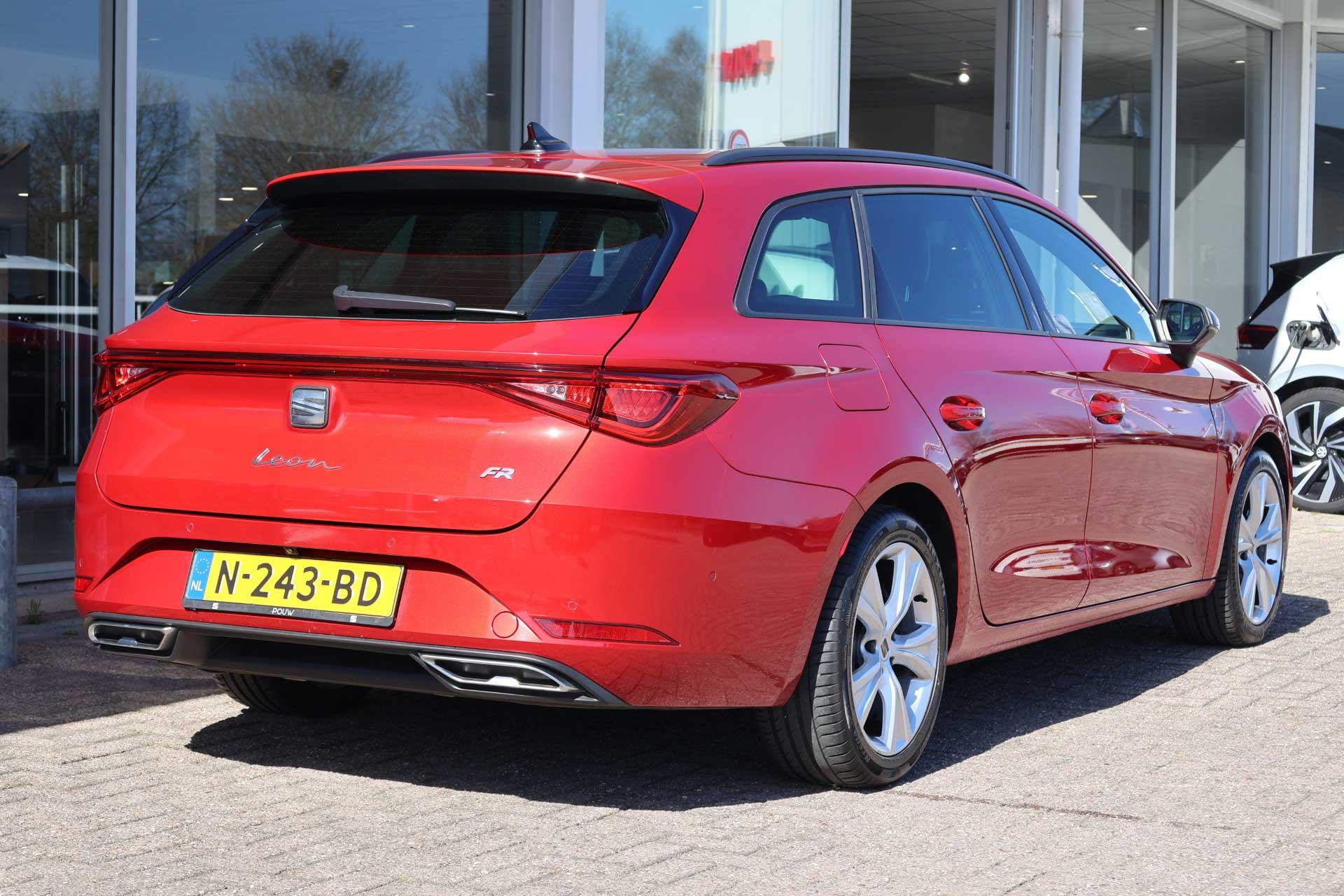 SEAT Leon Sportstourer 1.5 TSI 150pk FR Business Intense - Afbeelding 2
