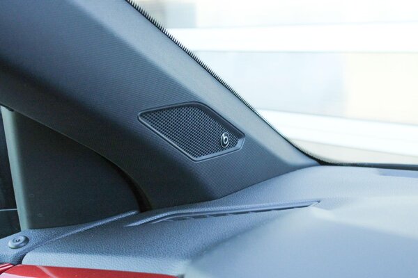 High-end sound system "Beats"