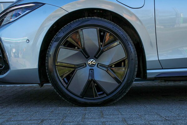 lichtmetalen velgen 19"