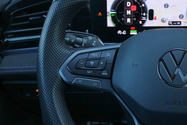 cruise control adaptief met Stop&Go en stuurhulp