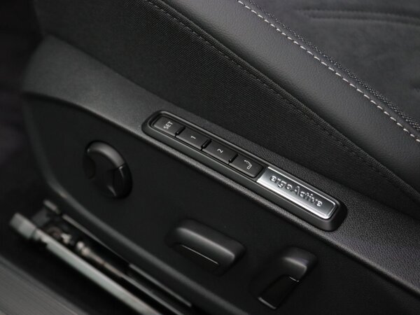 elektrisch verstelbare stoel(en) met geheugen elektrisch verstelbare stoel(en) met geheugen