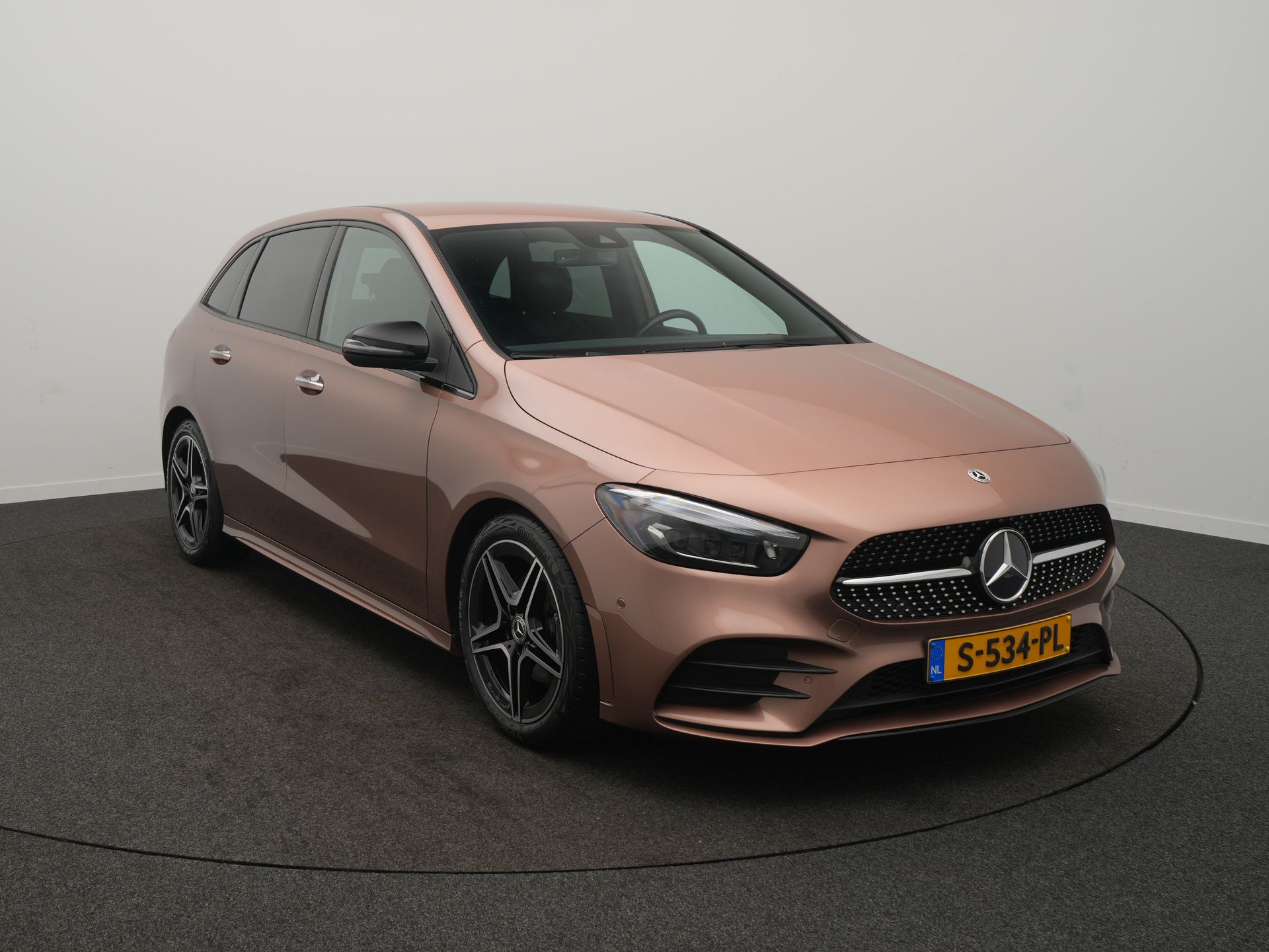 Mercedes-Benz B-Klasse 180 AMG Line - Afbeelding 3