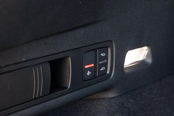 trekhaak elektrisch uitklapbaar trekhaak elektrisch uitklapbaar