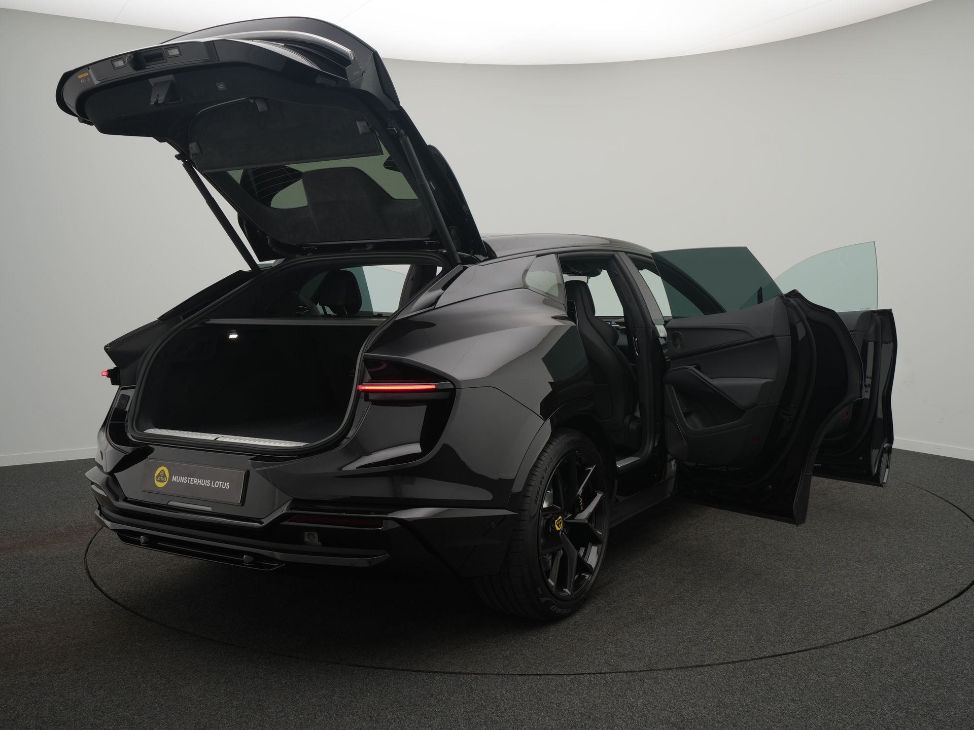 Lotus Eletre 600 GT 4WD - Afbeelding 4