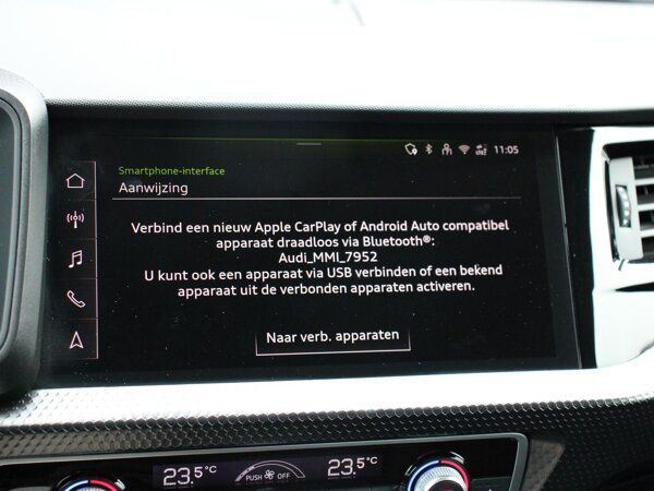 Apple Carplay/Android Auto Apple Carplay/Android Auto